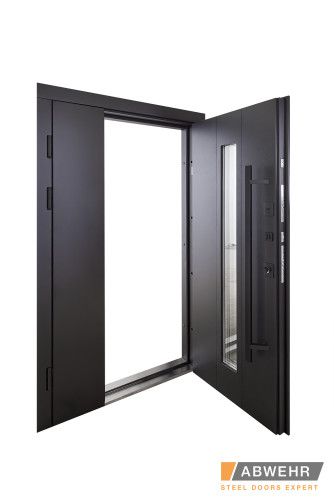 Двері з фанери модель Ufo Black (Колір RAL 9005 + Чорна шагрень) комплектація COTTAGE 1200